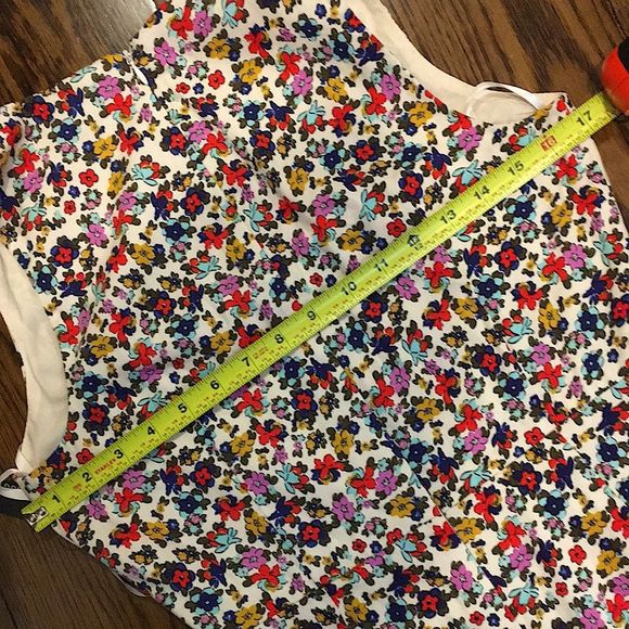 MAGGY LONDON Calf Length Sleeveless Floral Dress w Back Vent Sz 4 - Picture 4 of 15